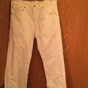White Levi skinny jeans
